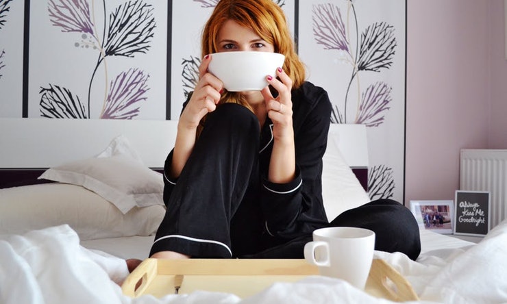 15 Genius Ways To De-Stress Before Bed That Actually Work